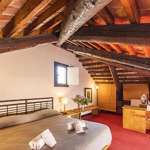 Penthouse Accademia Apartment Venedig