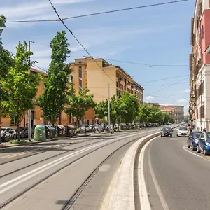  Apartment Liberty Colosseo Italy
